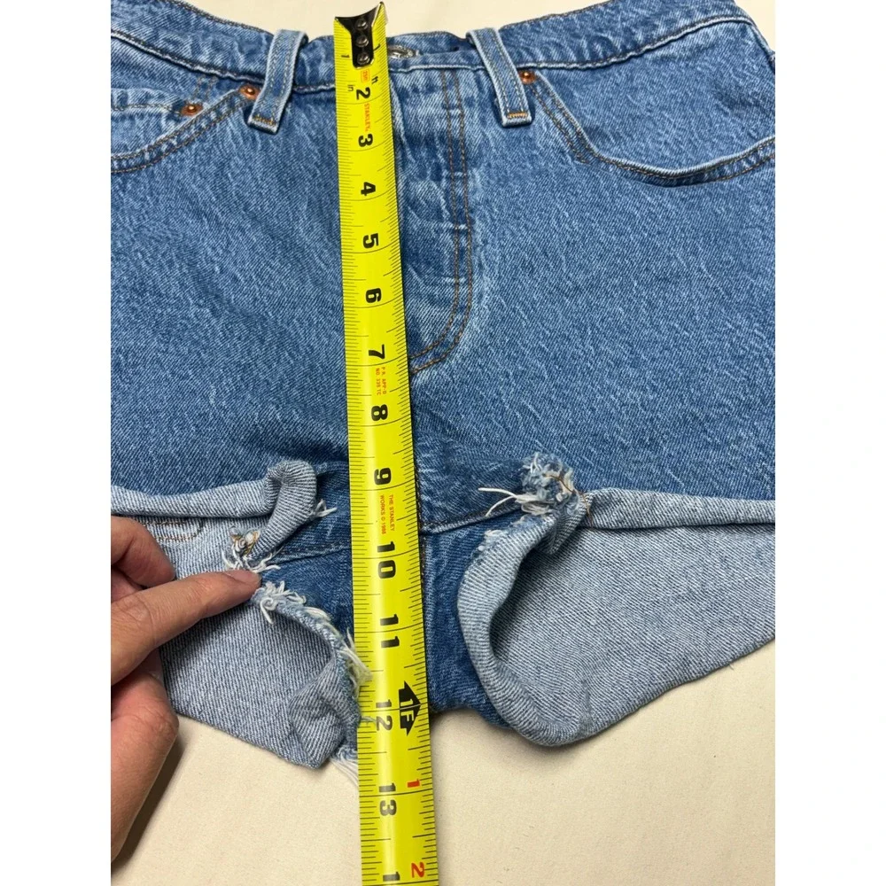 Levis 501 Original High Rise Denim Shorts Medium Wash Blue‎ Button Womens W26 L3